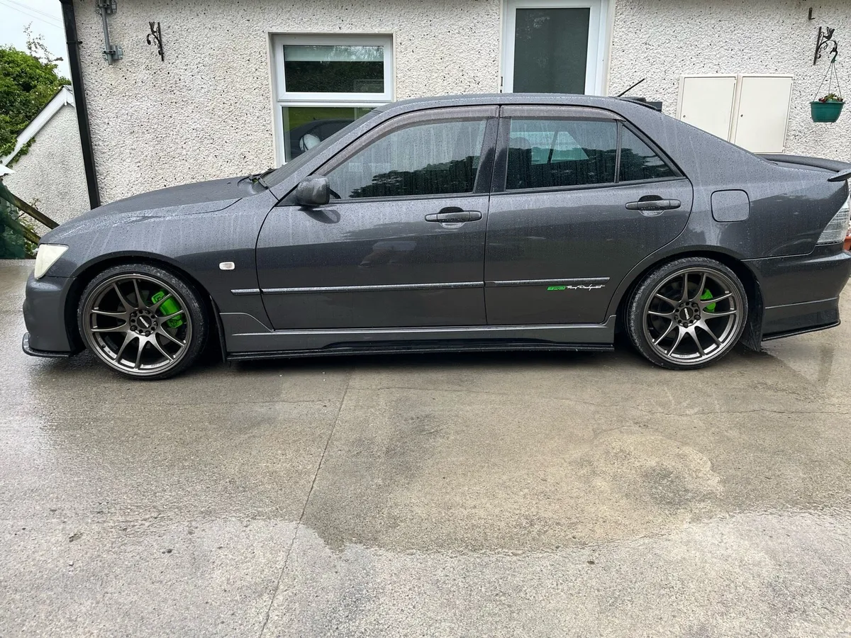 2003 Toyota Altezza - Image 2