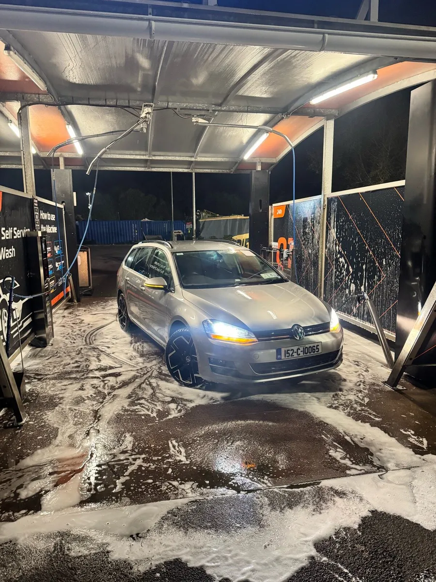 2015 Volkswagen Golf estate automatic 1.2 - Image 2