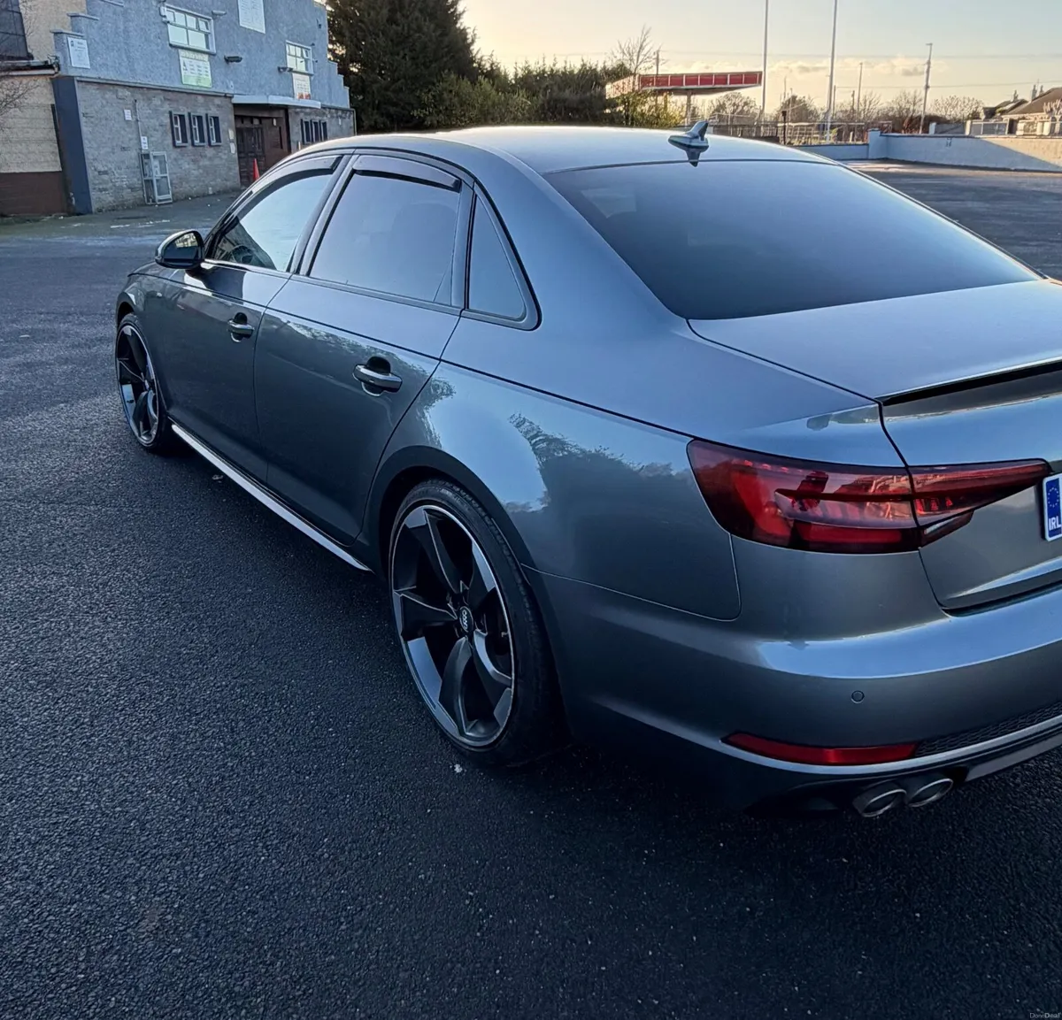 Audi A4 2017 - Image 3