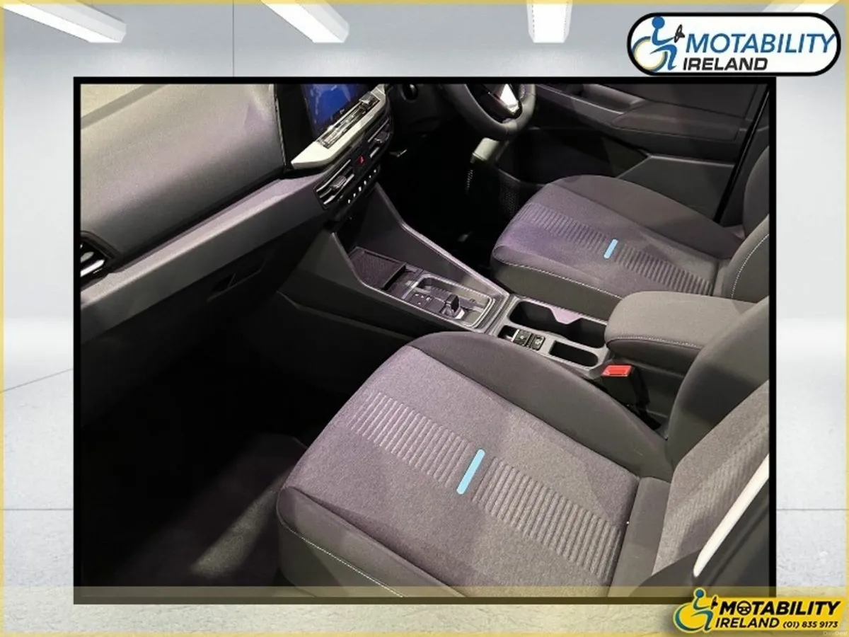 Ford Tourneo Connect Active Wheelchair Accessible - Image 4