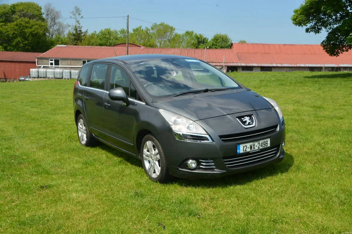 Peugeot 5008 2012 - Image 2