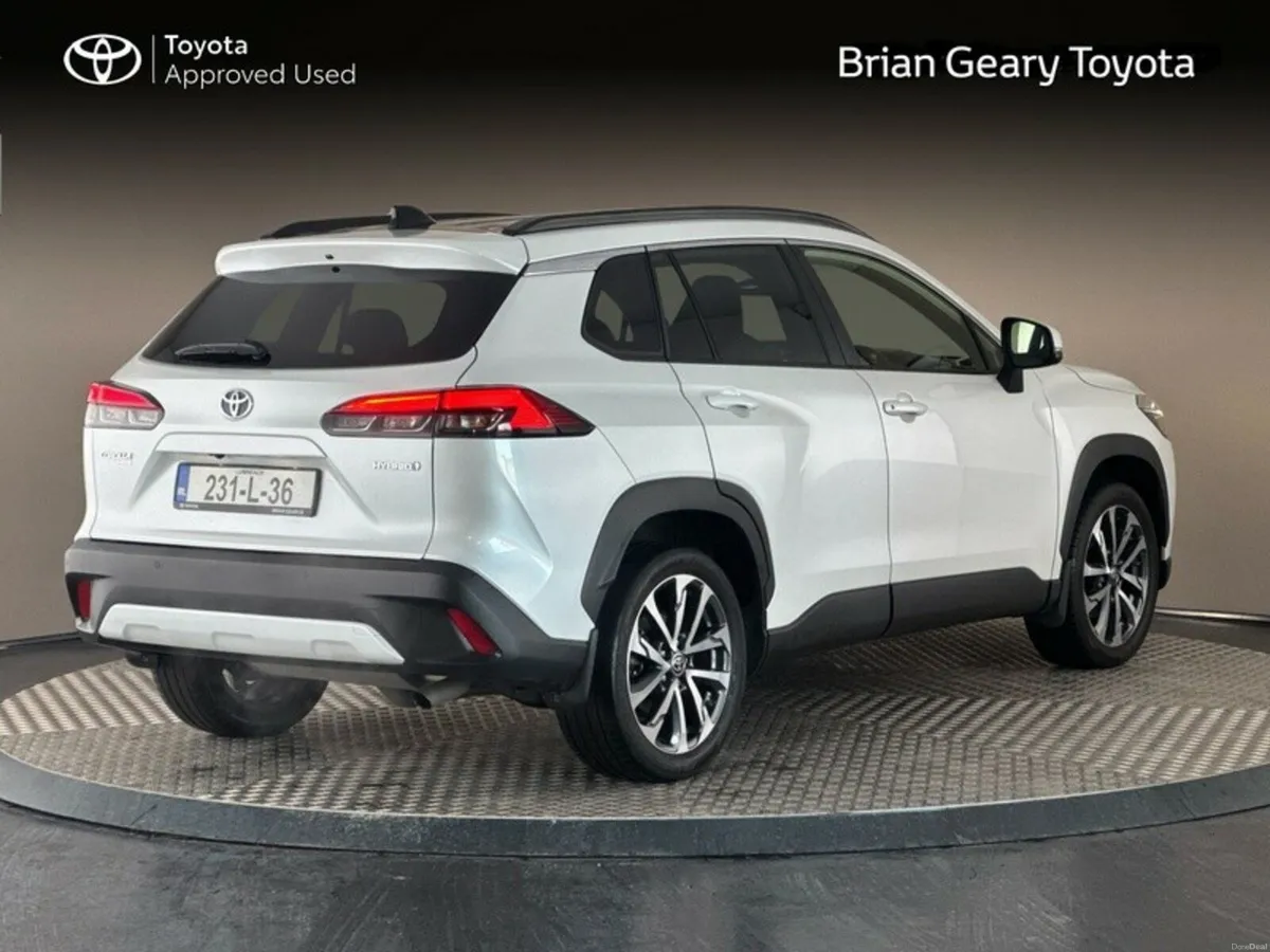 Toyota Corolla Cross 2.0 Sport Hybrid *Black Roof* - Image 2