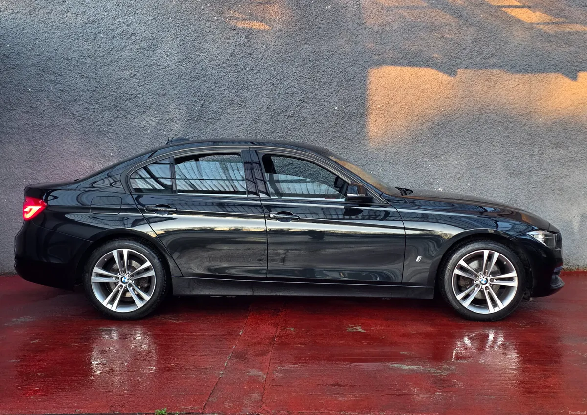 2016 BMW 330E hybrid. Sport model 252bhp - Image 4