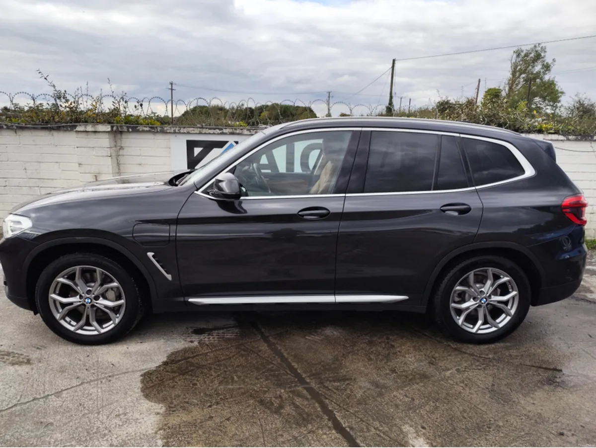 BMW X3 2021 - Image 3