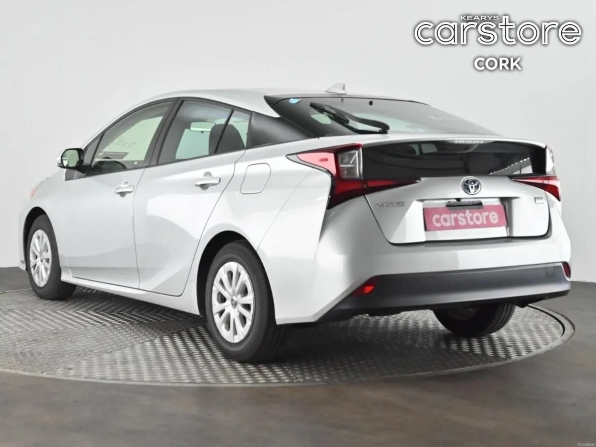 Toyota Prius 1.8 Hybrid Auto - Image 3