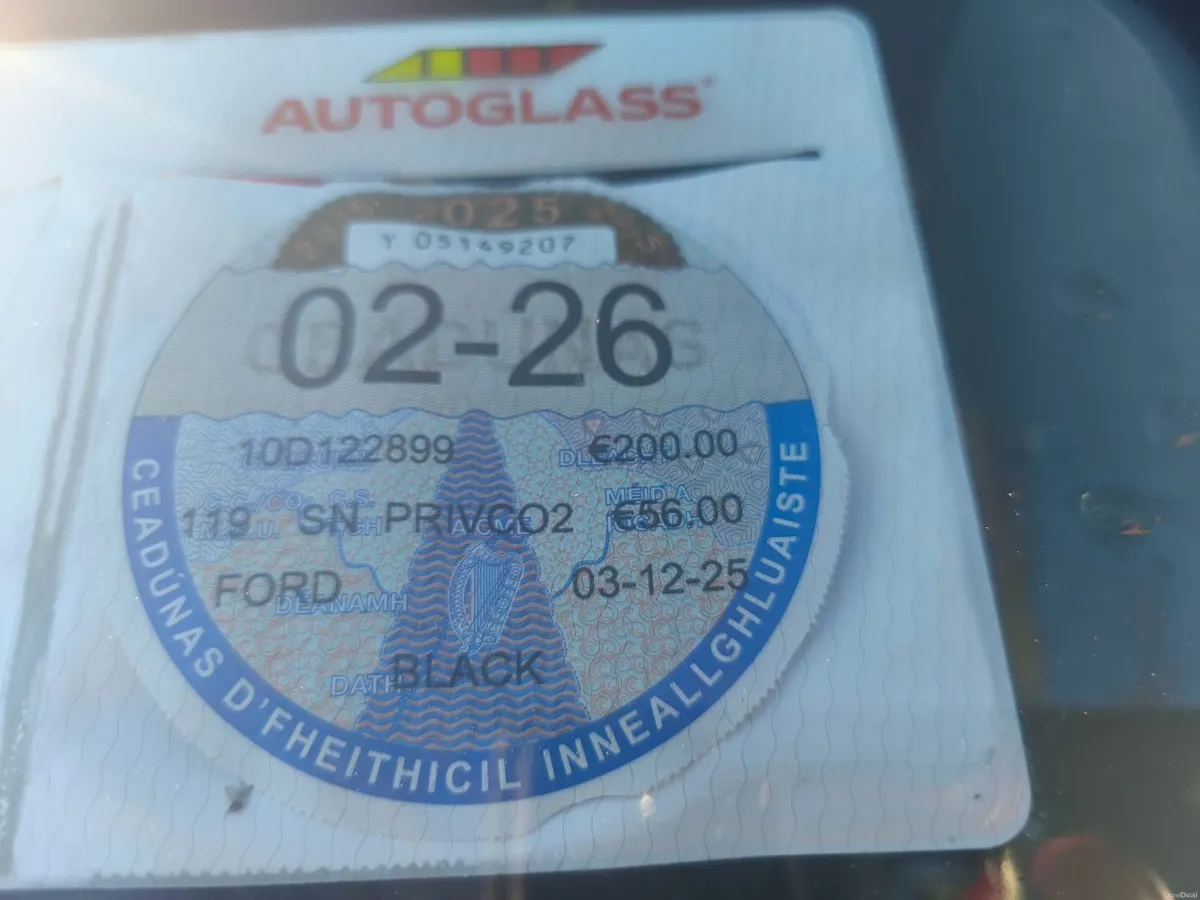 Ford Focus 2010 - Image 2