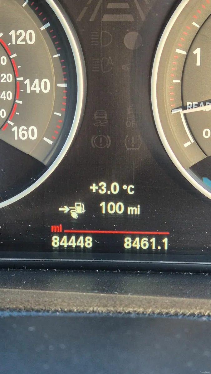 BMW 3-Series 2018 LOW MILAGE - Image 4