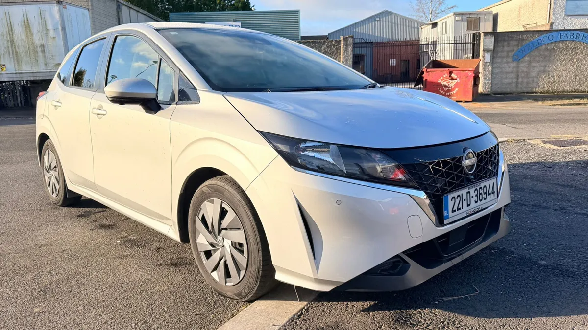 Nissan Note 2022 silver hybrid M - Image 2