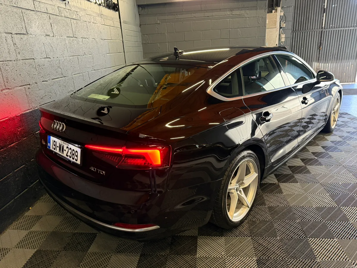 191 Audi A5 40 2Ltr TDi 5 Door Sport Auto - Image 3