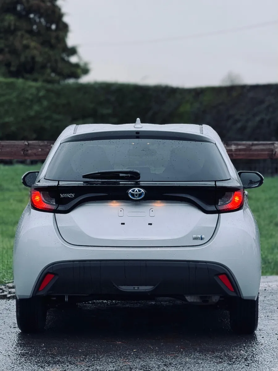 🌟Toyota Yaris 1.5 Hybrid 2022🌟 - Image 3