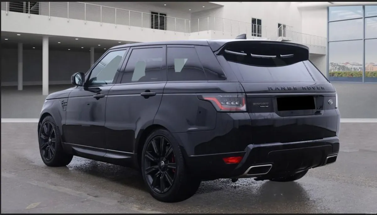 LAND ROVER RANGE ROVER SPORT P40 DYNAMICS HSE - Image 3