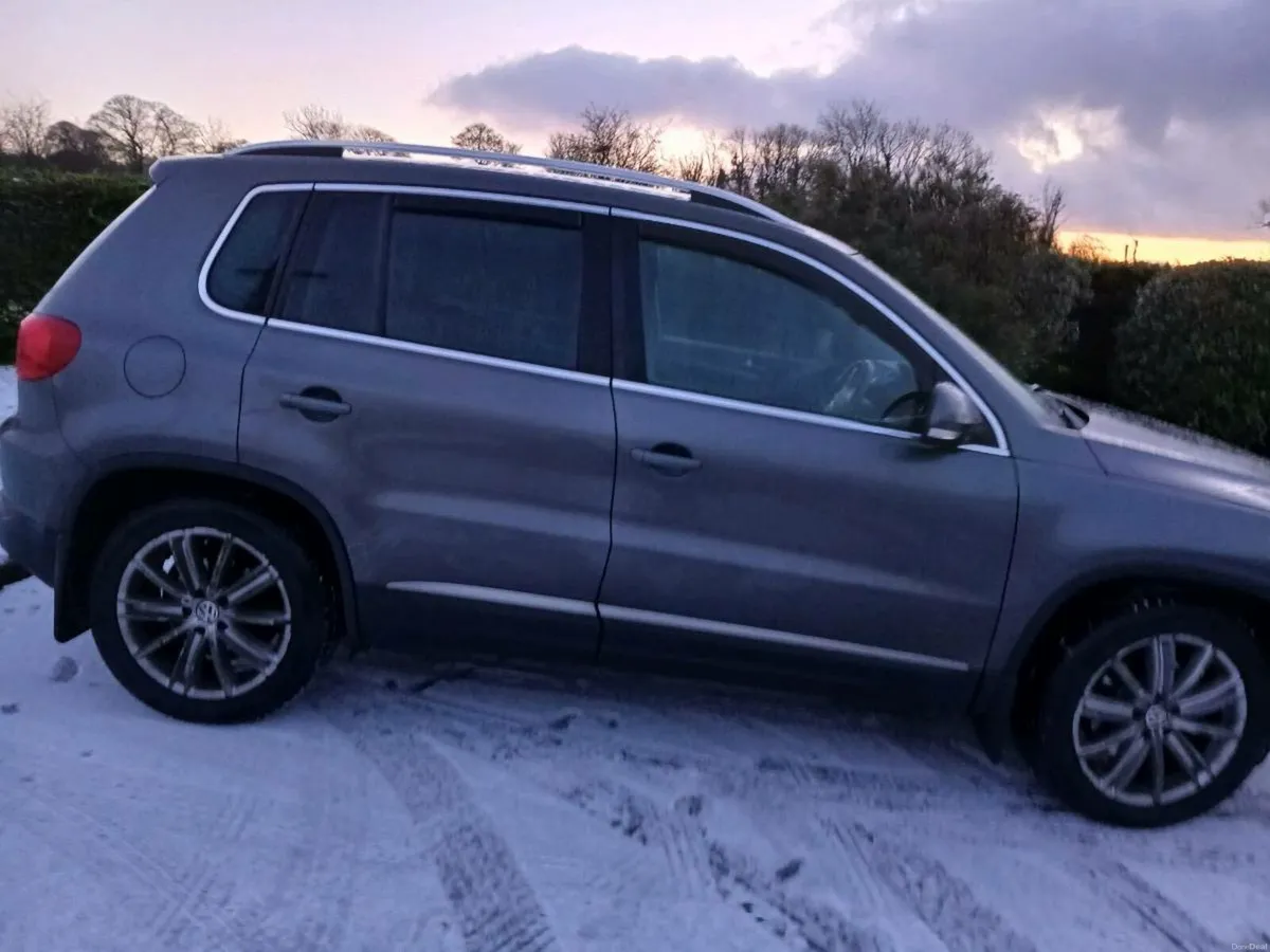 VW Tiguan 2.0 litre TDI TAXED &  NEW NCT - Image 4