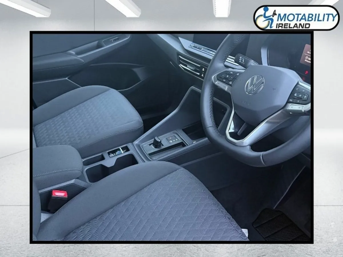 Volkswagen Caddy Maxi Life 1.5 PHEV Hybrid Wheelch - Image 5