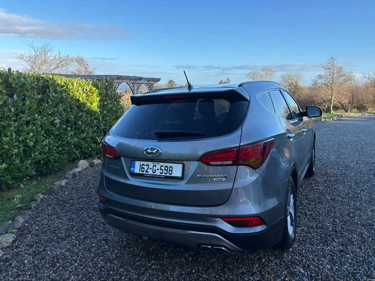 Hyundai Santa Fe 2016 - Image 4