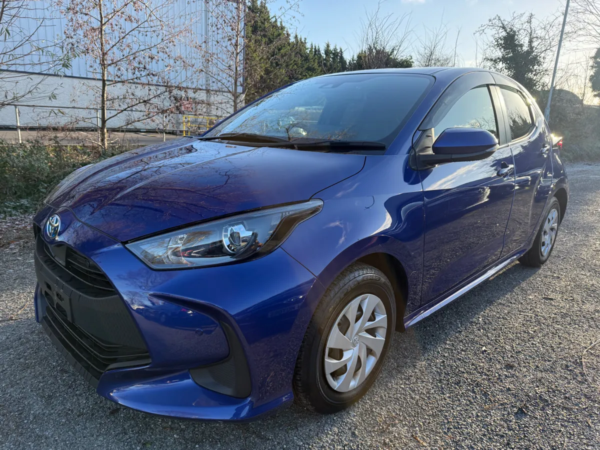 Toyota Yaris hybrid 1.830km!!! - Image 2
