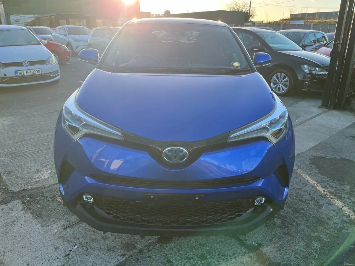 TOYOTA C-HR 2018, 1.8 HYBRID AUTO LOW KMS - Image 2