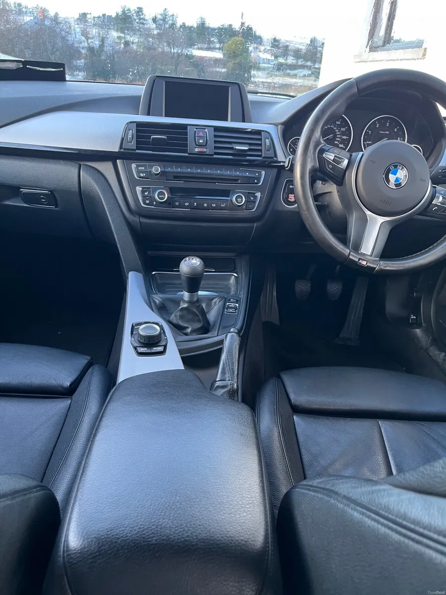 BMW 3-Series 2013 - Image 4