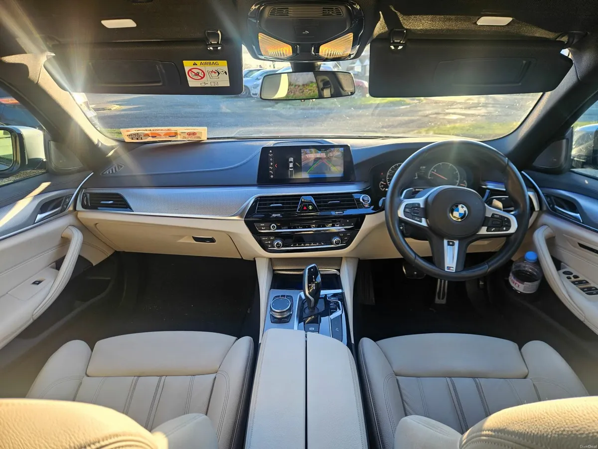 BMW 5-Series 2019 X Drive - Image 3