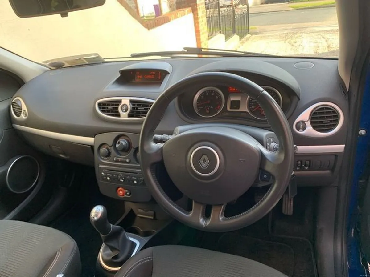Renault Clio 1.1 Manual Dynamique - Image 3