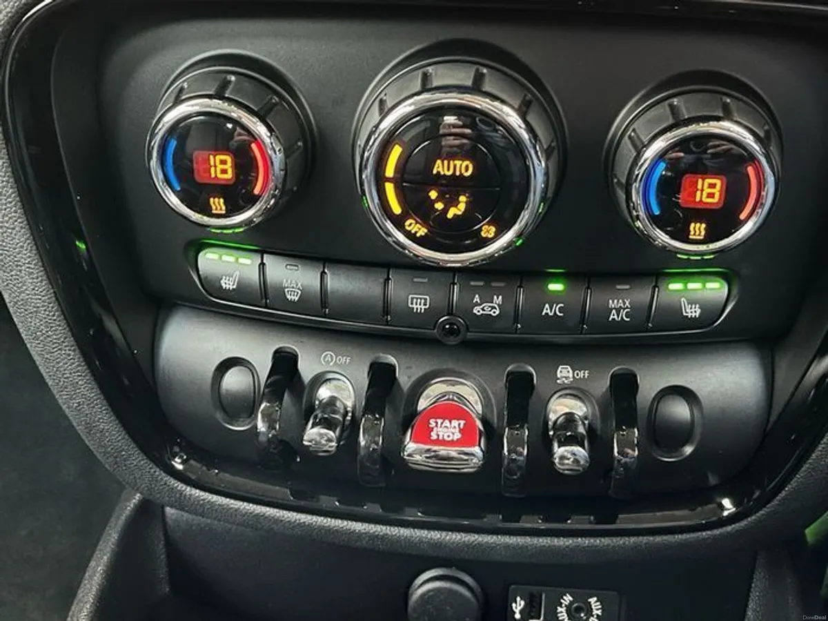 Mini Clubman 2.0 Cooper Diesel Leather Heated Seat - Image 4