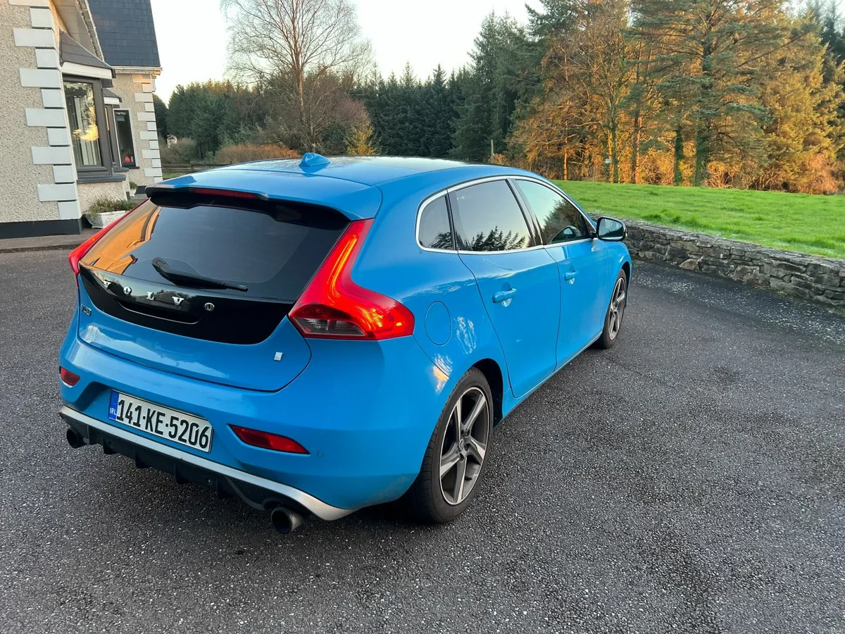 Volvo V40 - R-Design - Rebel Blue - Diesel - 2014 - Image 4