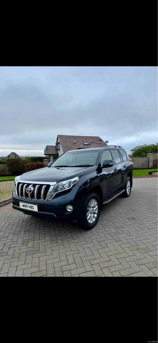 * 2017 Toyota Landcruiser 7 seater * - Image 1