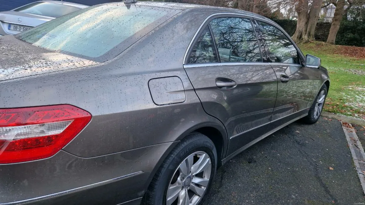 Mercedes E 220 cdi Auto - Image 4