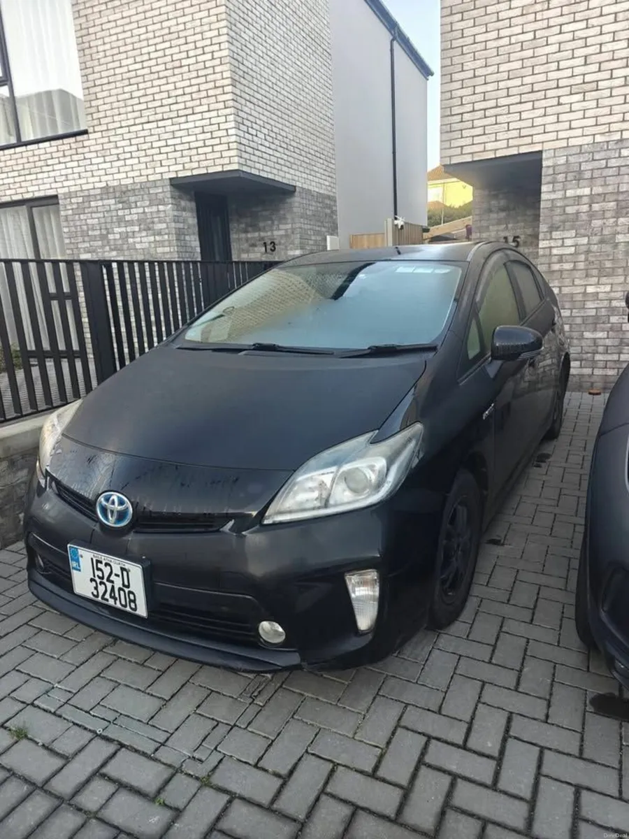 Toyota Prius 2015 - Image 3