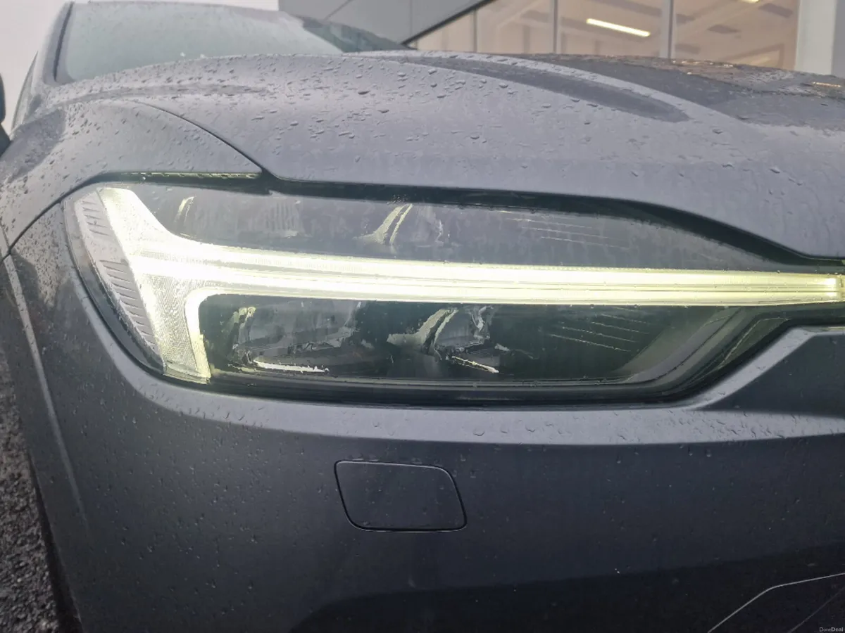 Volvo XC60 B4 Inscritption 5DR Auto*QUALITY ASSURE - Image 4