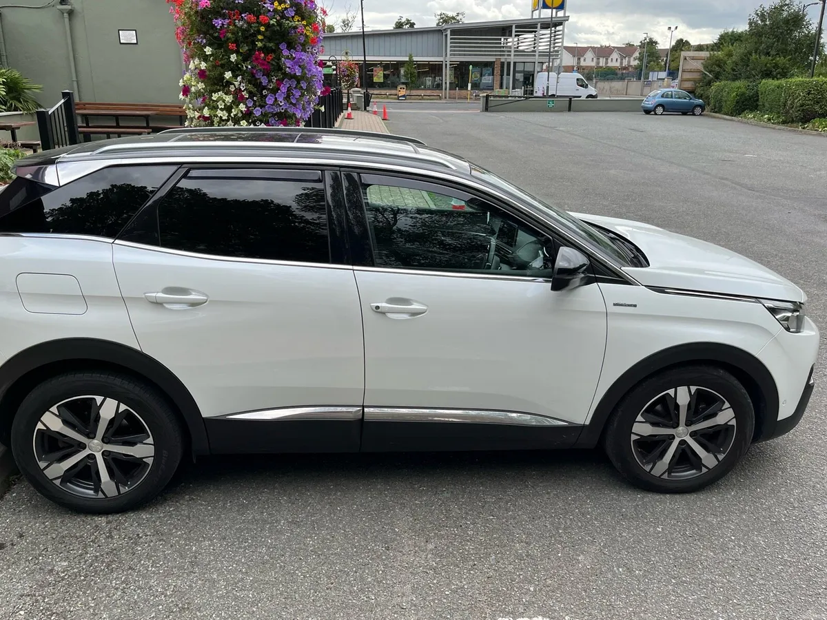 Peugeot 3008 gtline - Image 2