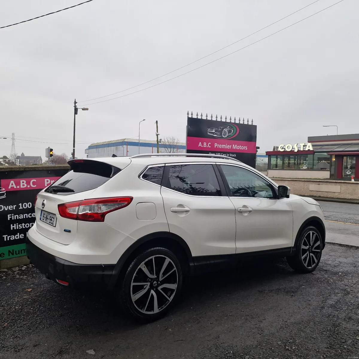 Nissan Qashqai 2015 - Image 2