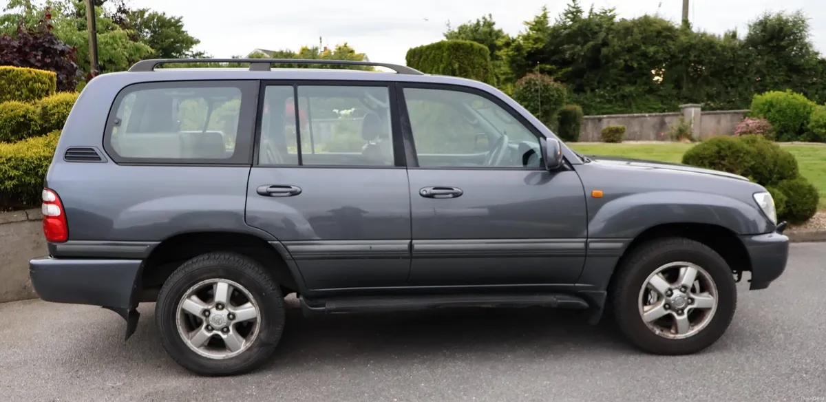 2005 Toyota Landcruiser Amazon - Image 3