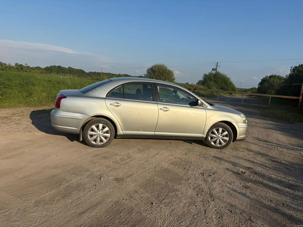 2008 Toyota Avensis - Image 2