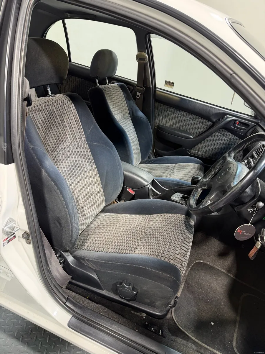 **93 Toyota Carina Gti New Nct** - Image 4