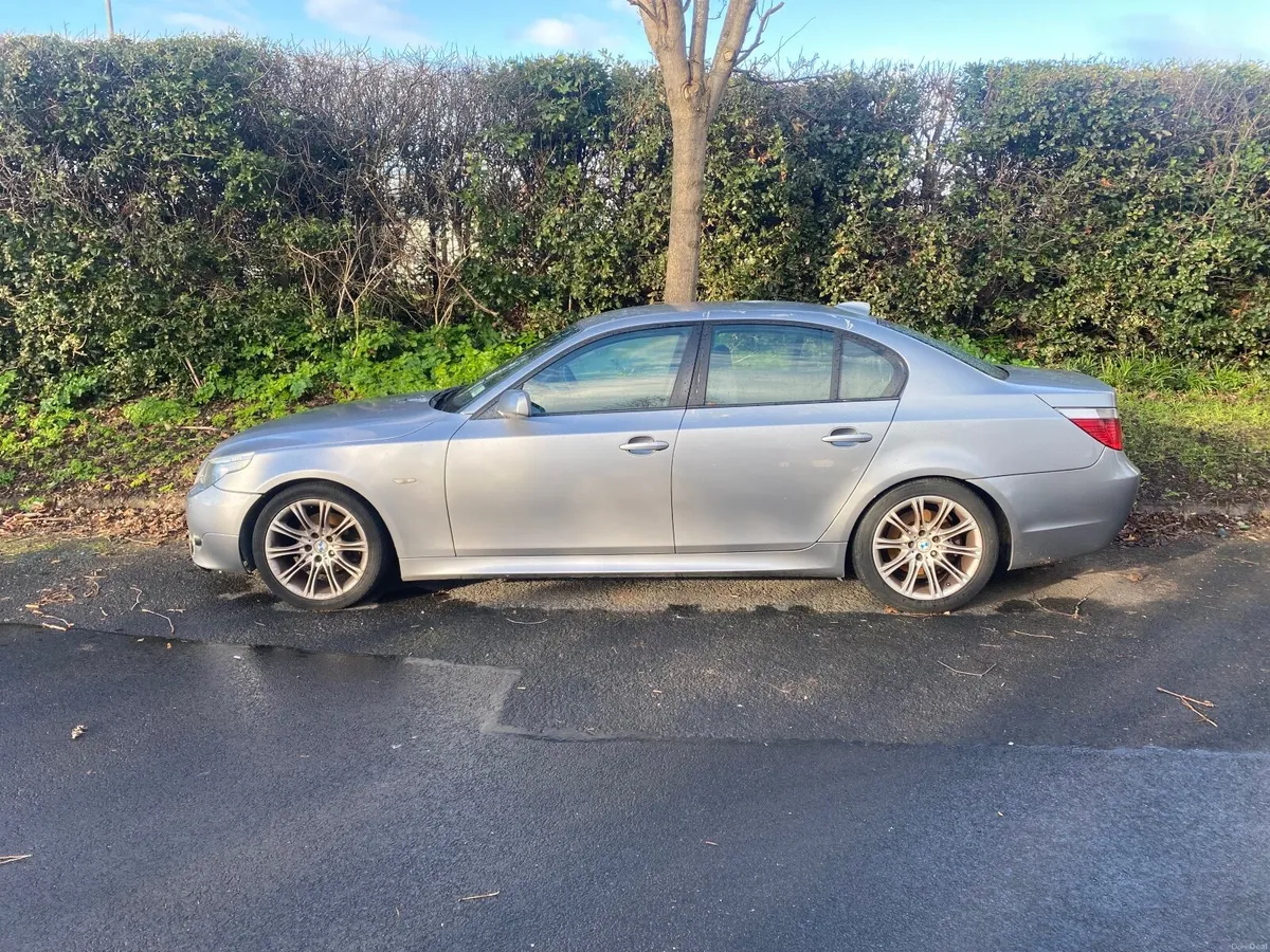 BMW 5-Series 2007 - Image 1