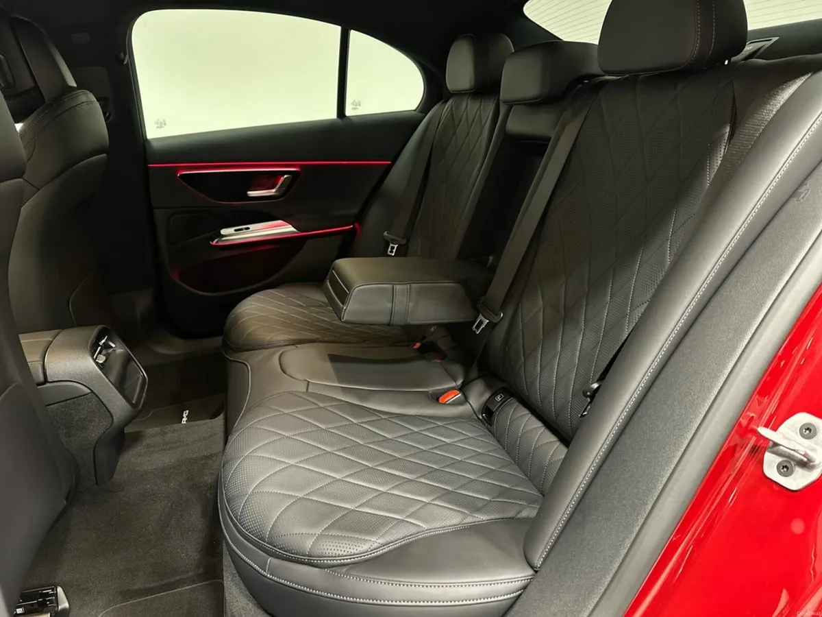 Mercedes-Benz E-Class E300 e AMG Line Edition + PH - Image 4