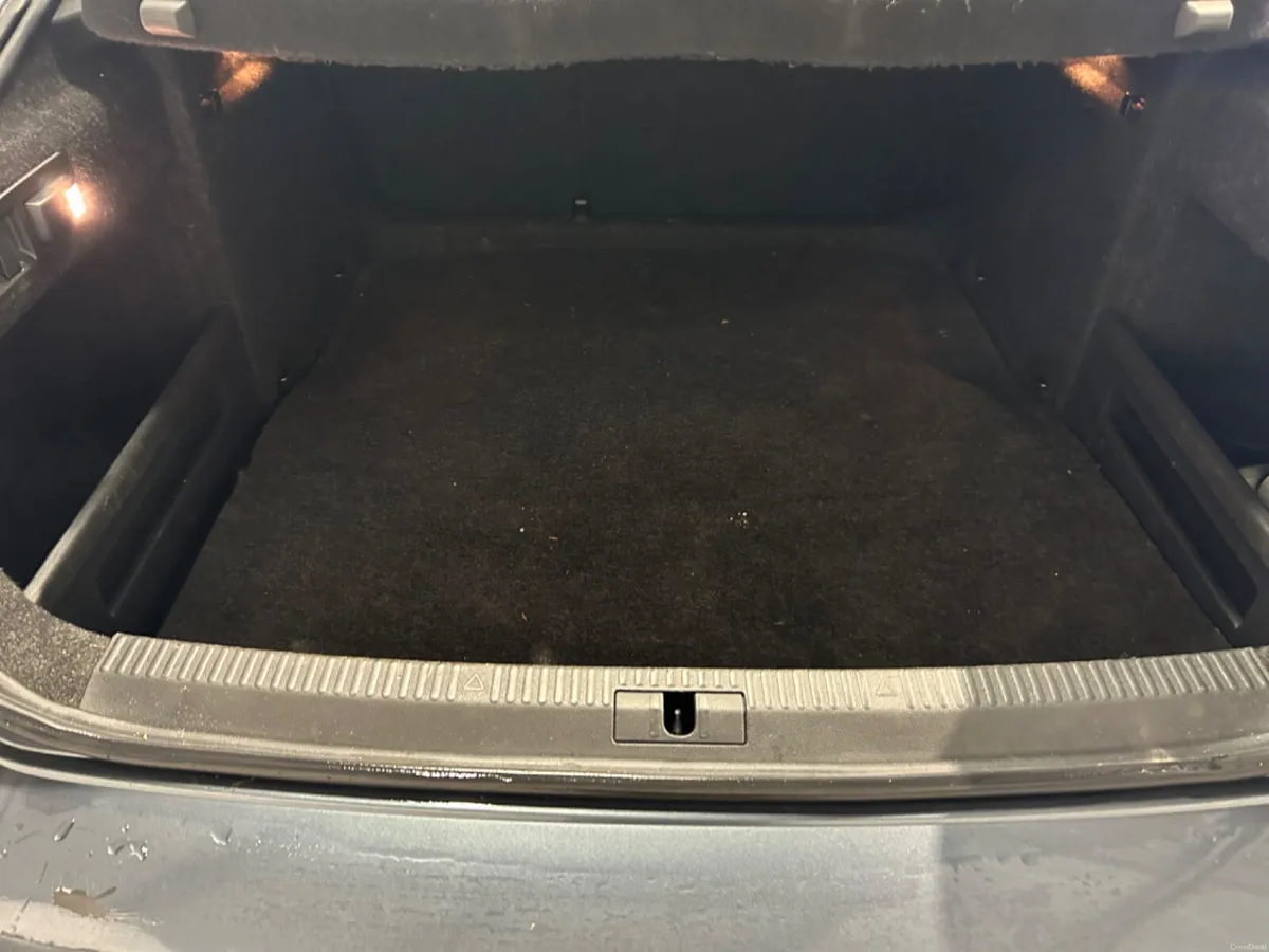 Skoda Superb 2017 (Automatic) - Image 6