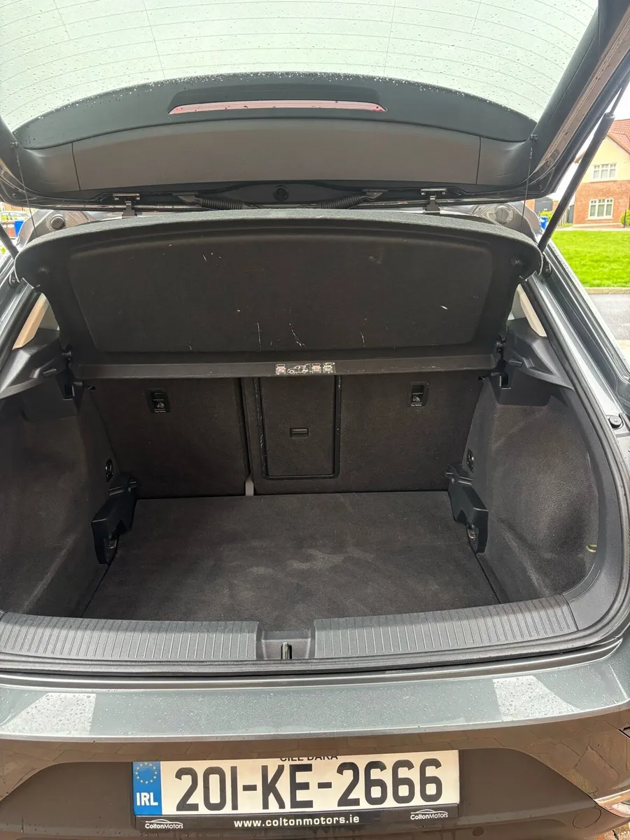 Volkswagen T-ROC - Image 4