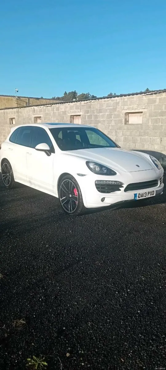 Porsche Cayenne - Image 1