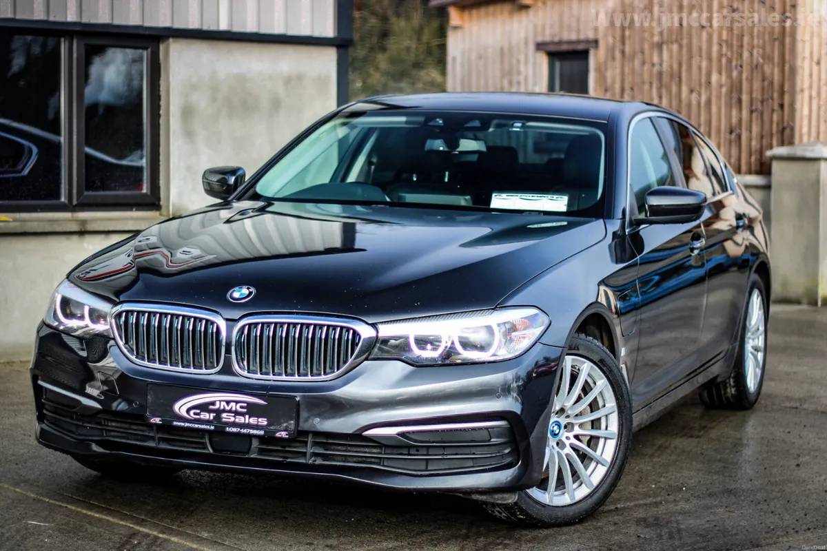 2017 BMW 530e SE - Image 1