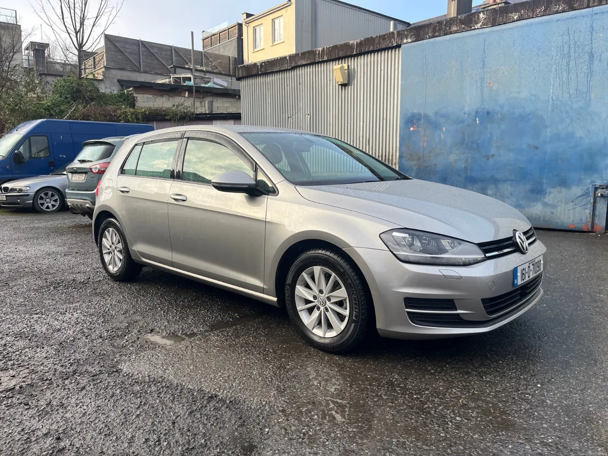 2016 VOLKSWAGEN GOLF, ONLY 14,000 KLM, REVERSE CAM - Image 1