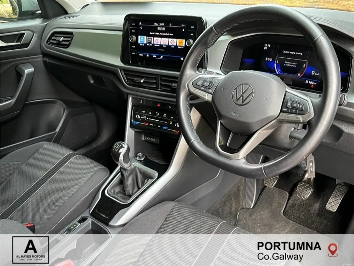 Volkswagen T-Roc 2023 LIFE 2.0 TDI 6SPEED 116BHP - Image 2