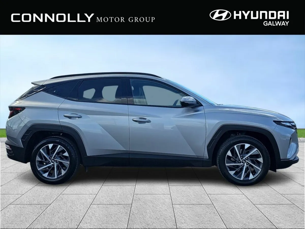 Hyundai Tucson 2WD Executive €285 p/m - Image 3