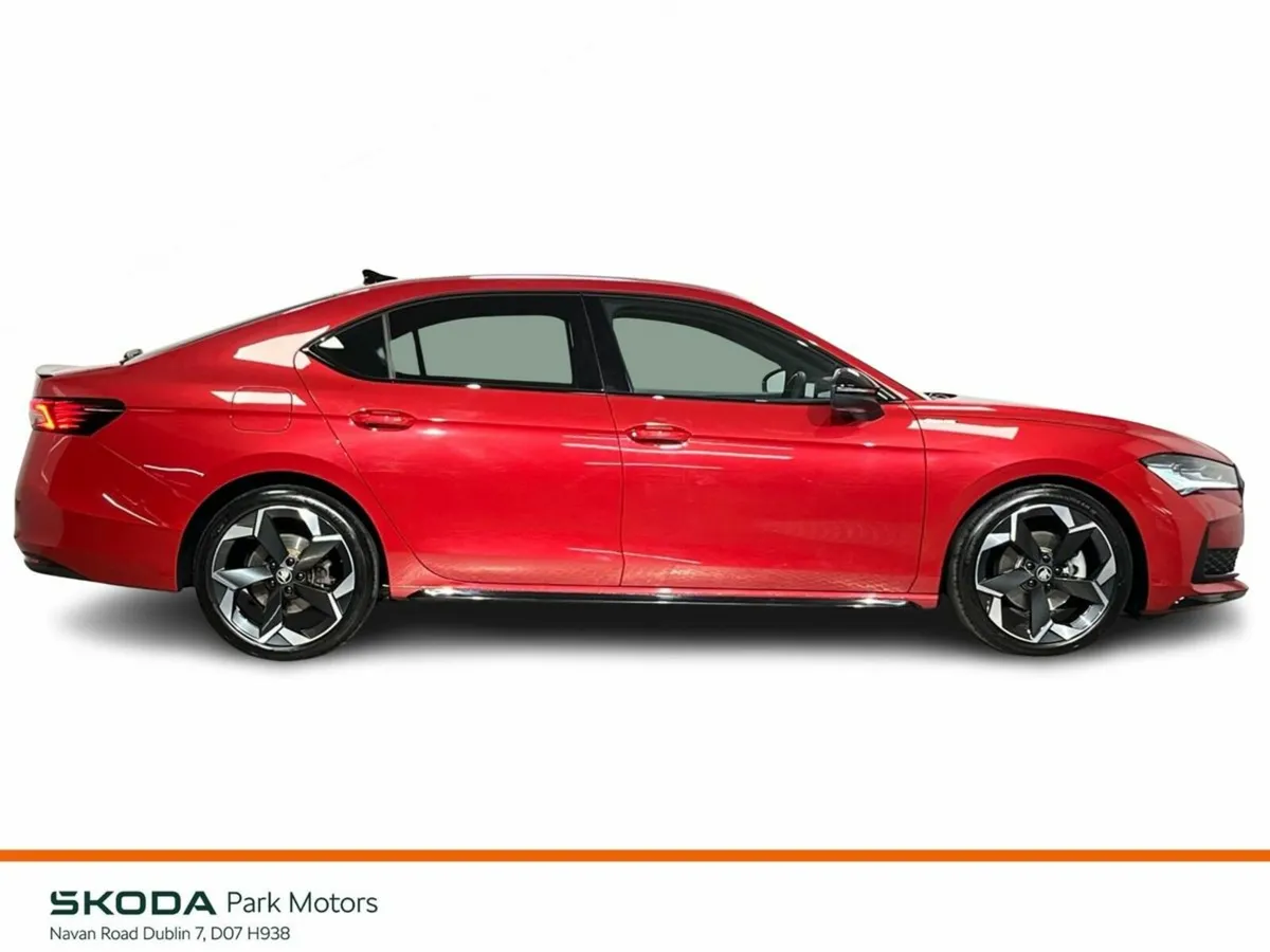 Skoda Superb Sportline DSG 2.0TDI 150BHP - Reversi - Image 6