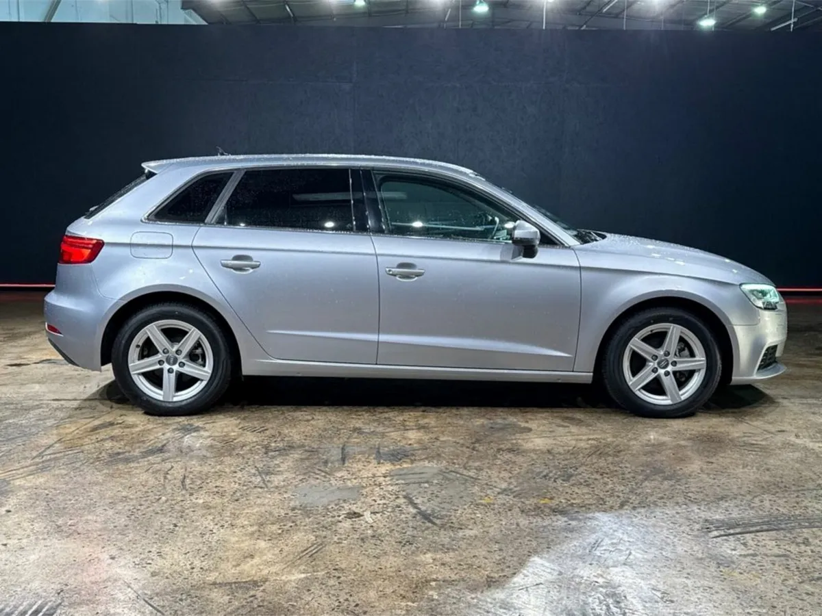 Audi A3 1.4L TFSI AUTOMATIC - REVERSE CAMERA - CRU - Image 3