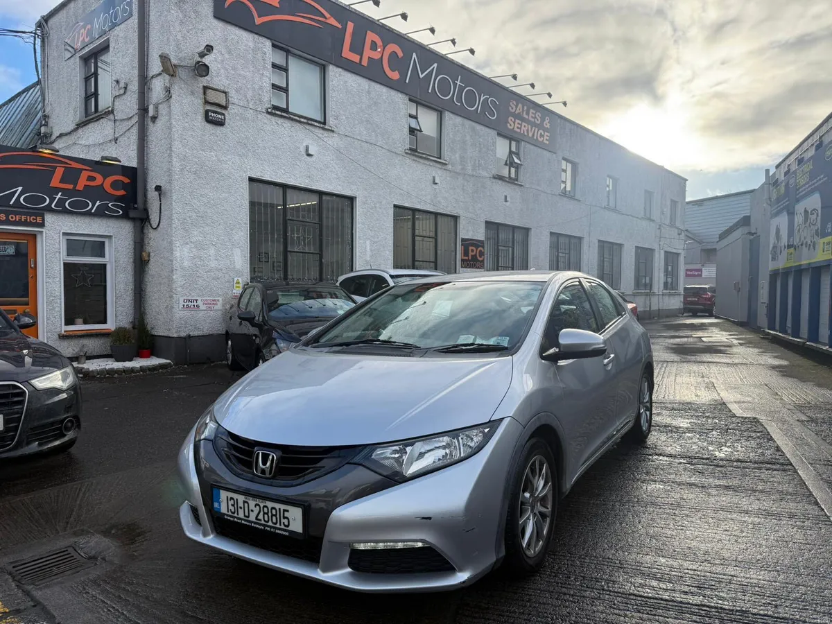 Honda Civic 2013 - Image 4