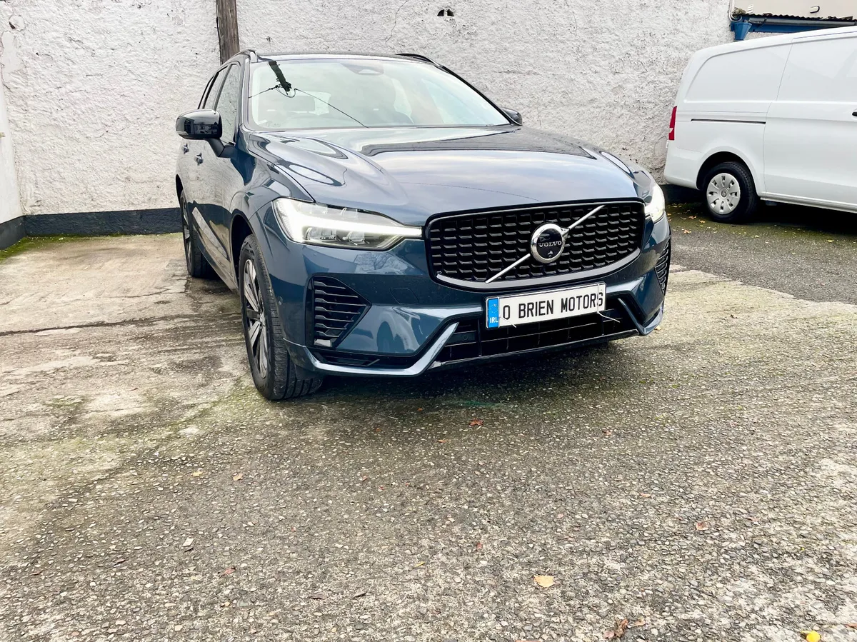 Volvo XC60 PlusDark T6 Recharge PHEV AWD Auto,2024 - Image 1