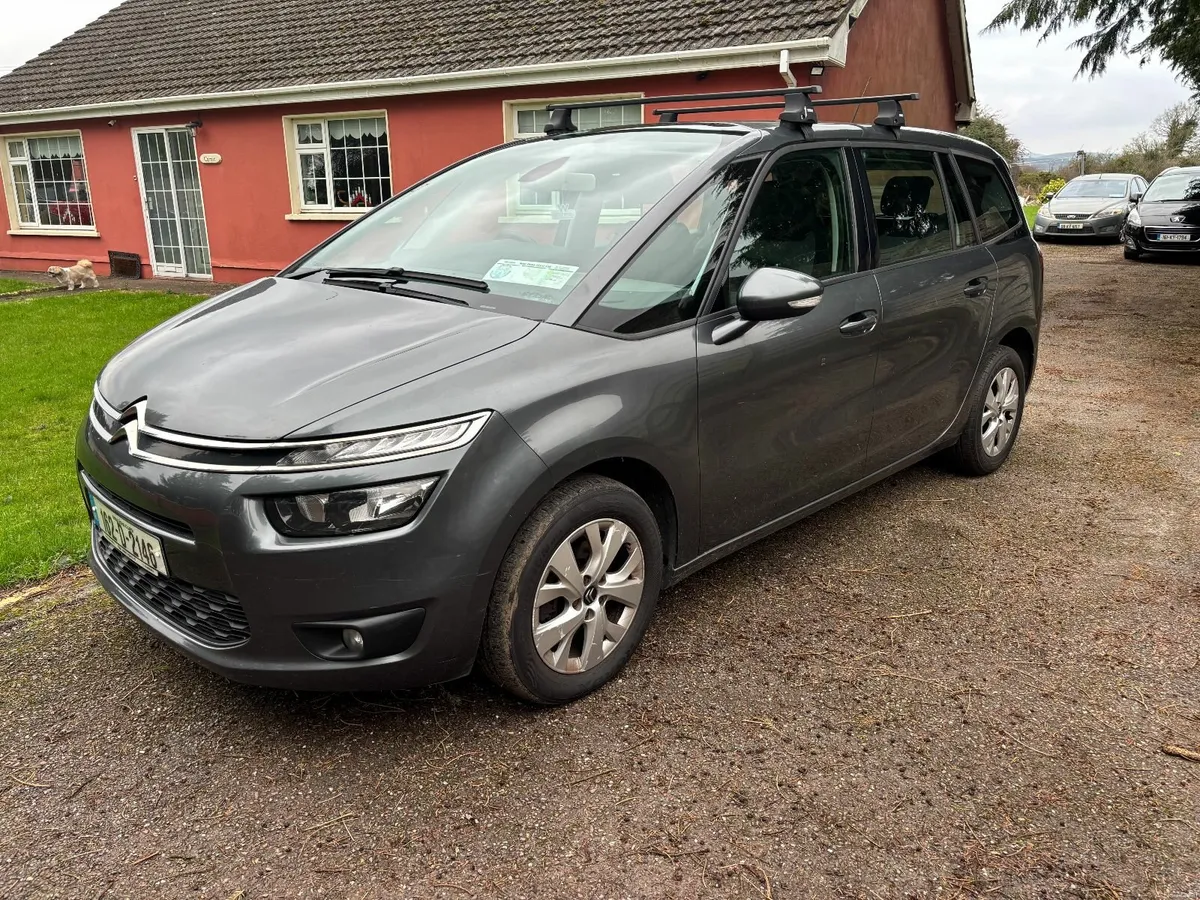 Low mileage Citroen C4 2016 Picasso 7 seats - Image 2