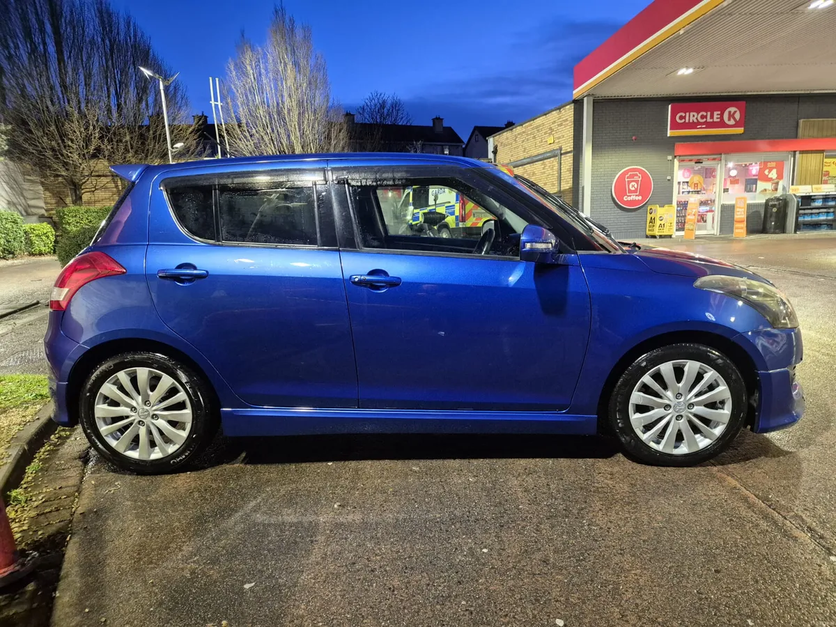 Stunning Suzuki Swift 2012  Automatic SPORTS RS - Image 2