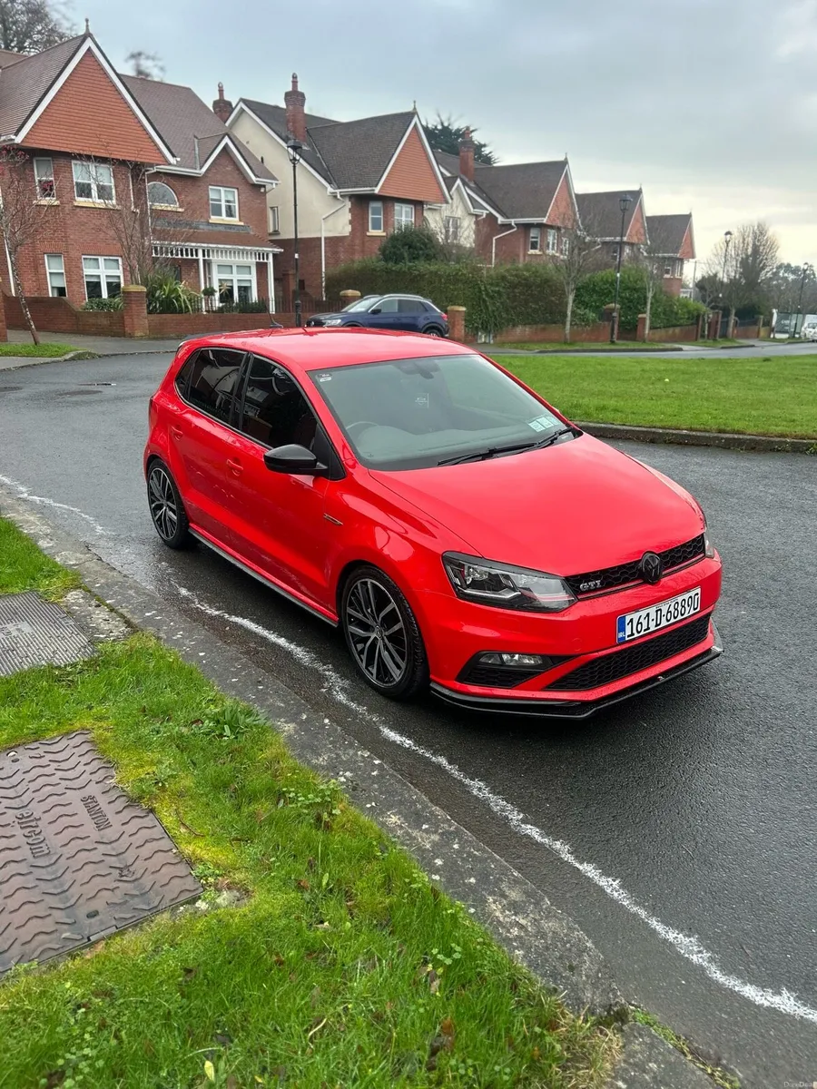 Volkswagen Polo 2016 - Image 1